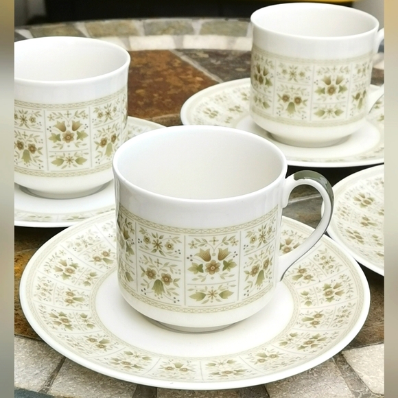 Set of 4 Royal Doulton "Samarra" English Translucent China Coffee Cups & Saucers - Picture 1 of 7